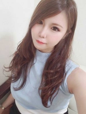 立花ひな秘書のプロフィール写真