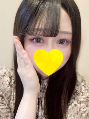 セレナ　１８歳　未経験のプロフィール写真