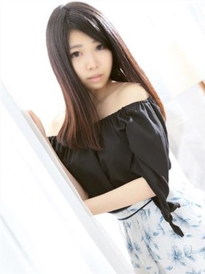 篠田　まこのプロフィール写真
